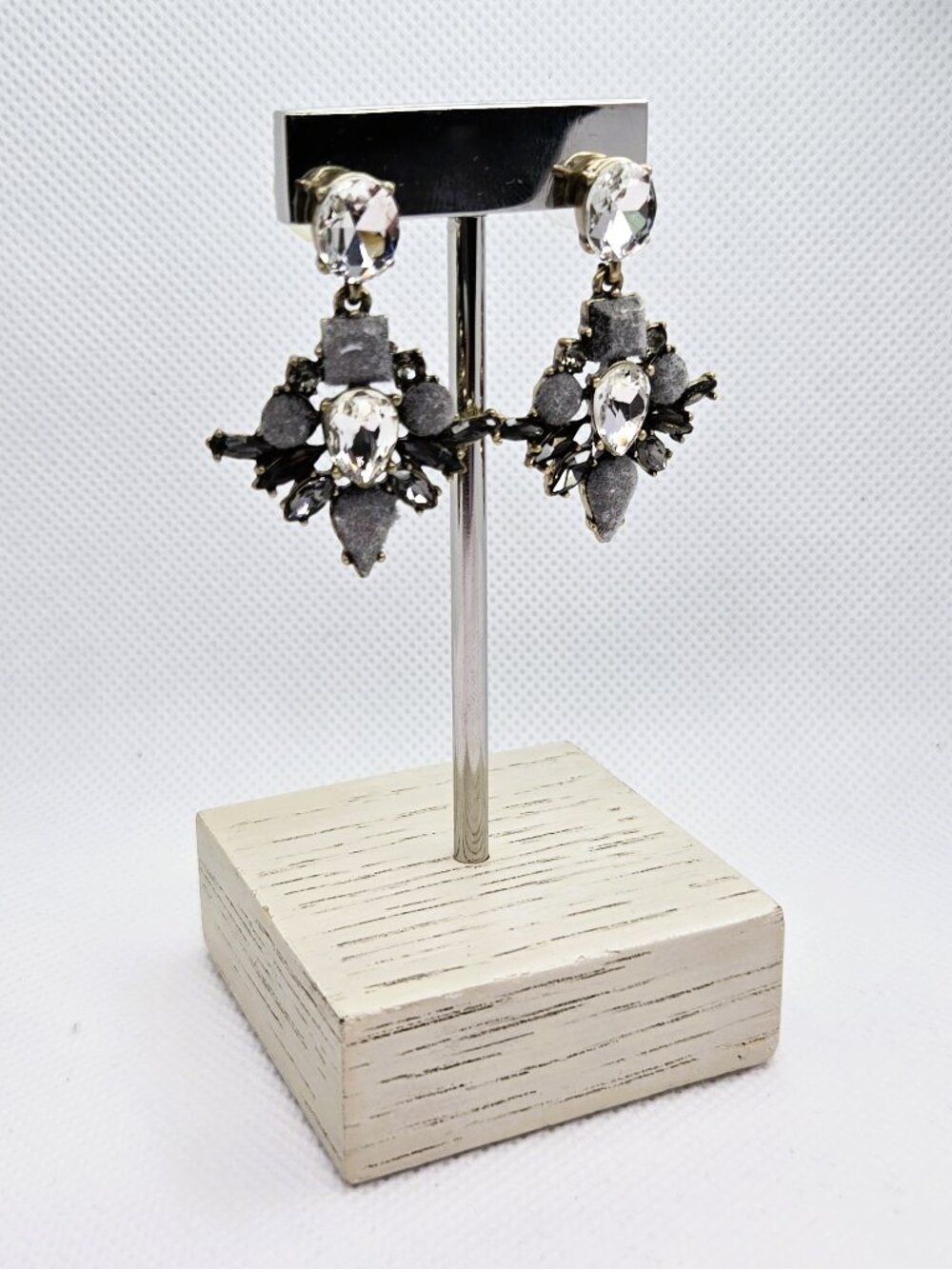 Banana Republic Crystal Statement Drop Earrings Gold Tone